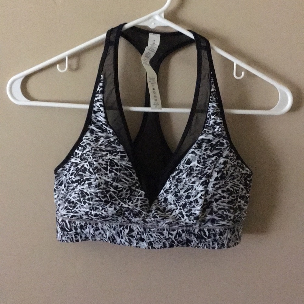 The cutest Lululemon Athletica sports bra, size 4